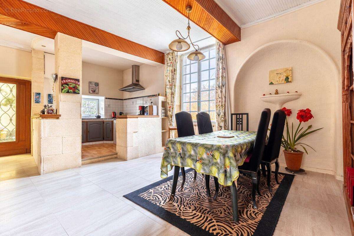 Maison à CASTETS-EN-DORTHE