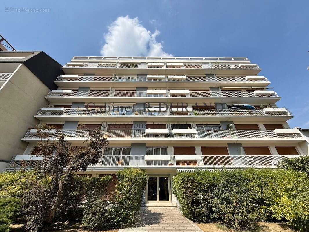 Appartement 84 m² à La Garenne-Colombes  - photo 5
