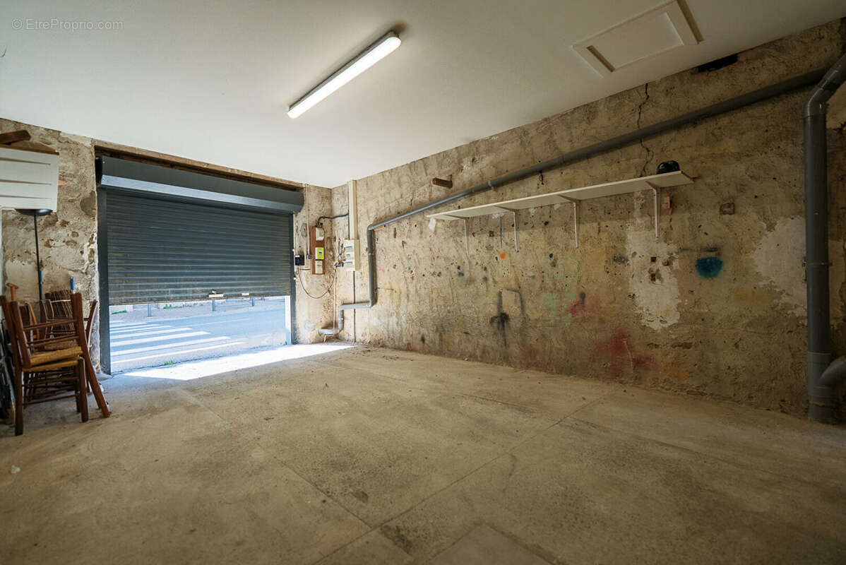 CARCASSONNE - VILLEGAILHENC  Villa T5  148m²  (113m² Hab.) avec garage et grand jardin arboré - photo 16