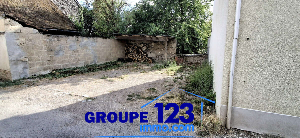 Maison au centre d’Aillant-sur-Tholon avec courette. - photo 10