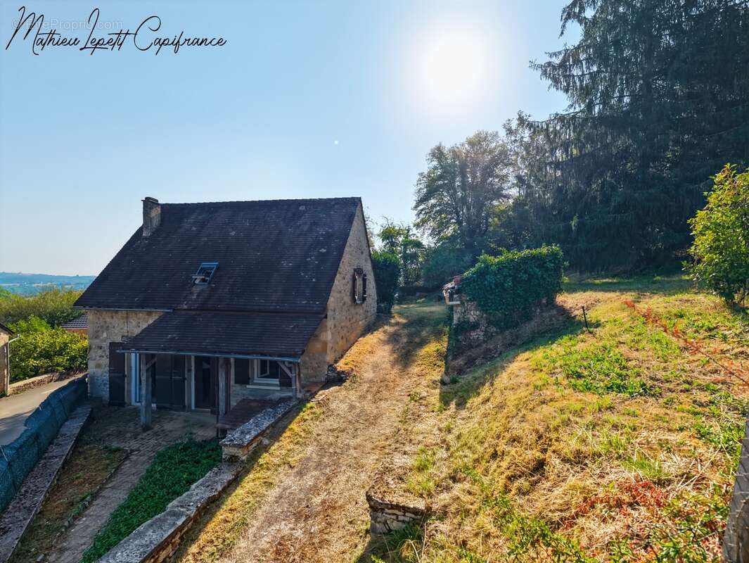 Maison en pierre apparente à vendre 3 pièces LA BACHELLERIE (24)  72 m² – 2 chambres – terrain 1744 M² - photo 11