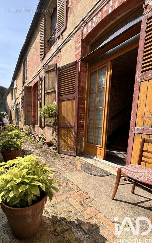 Photo 2 - Maison à PONT-SUR-YONNE
