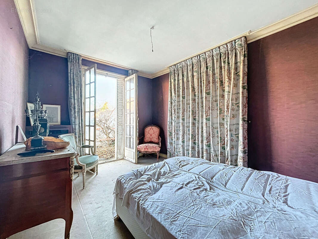 Maison à SAINT-MAUR-DES-FOSSES