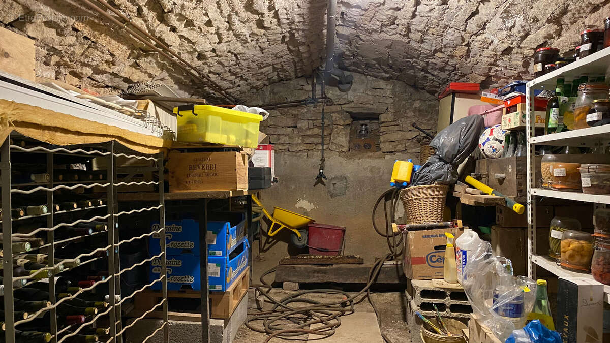 Dpt Yonne (89), à vendre MASSANGIS Charmante maison prête à vivre avec vue sur le Serein - 4 chambres - Garage - photo 18