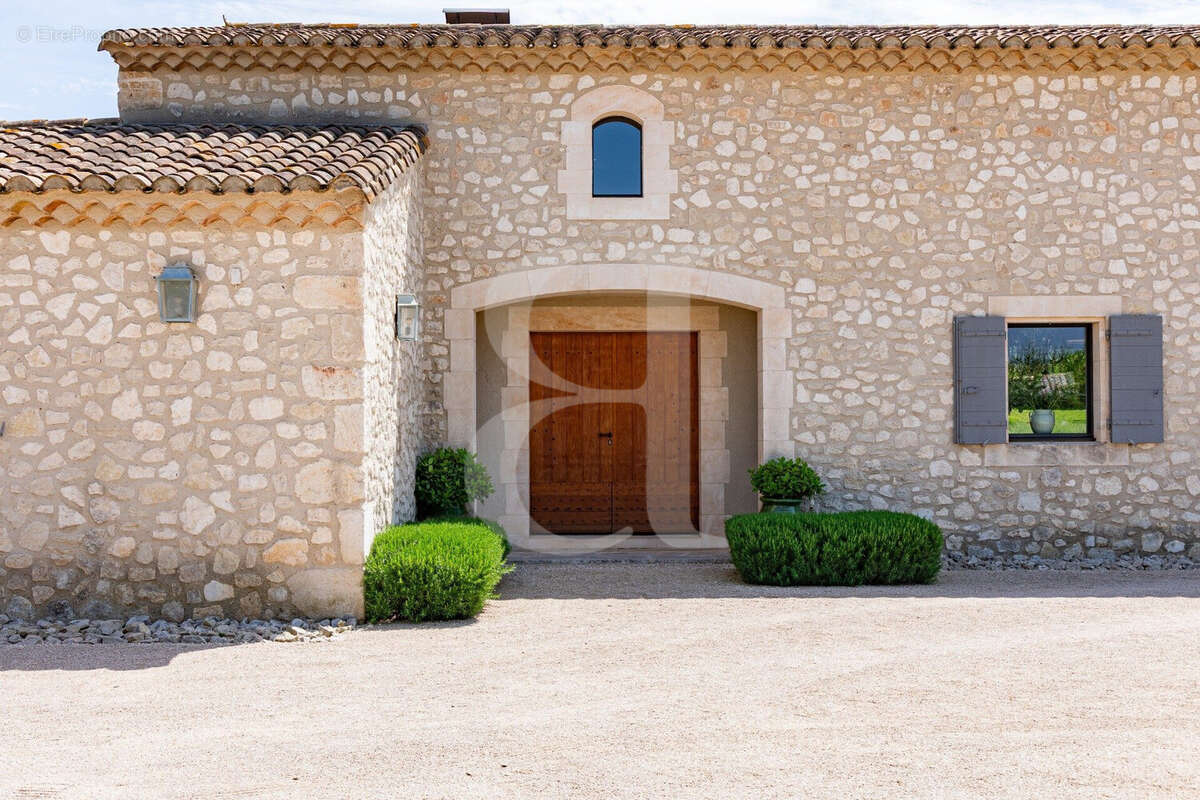 Maison à EYGALIERES