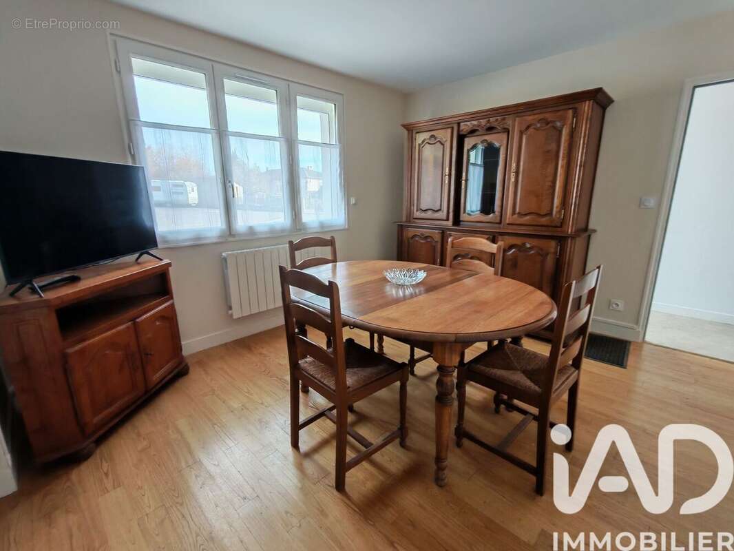 Photo 8 - Maison à PRESSIGNAC