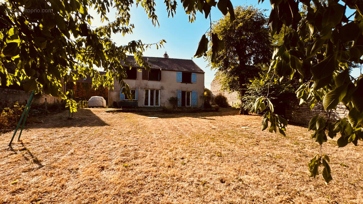 Maison à ARCY-SUR-CURE