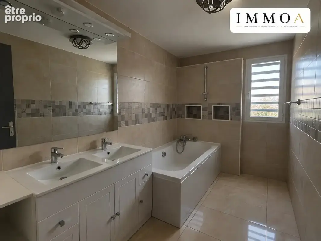 À vendre – Spacieuse maison familiale avec piscine à Bras-Panon ( 97412) - photo 6