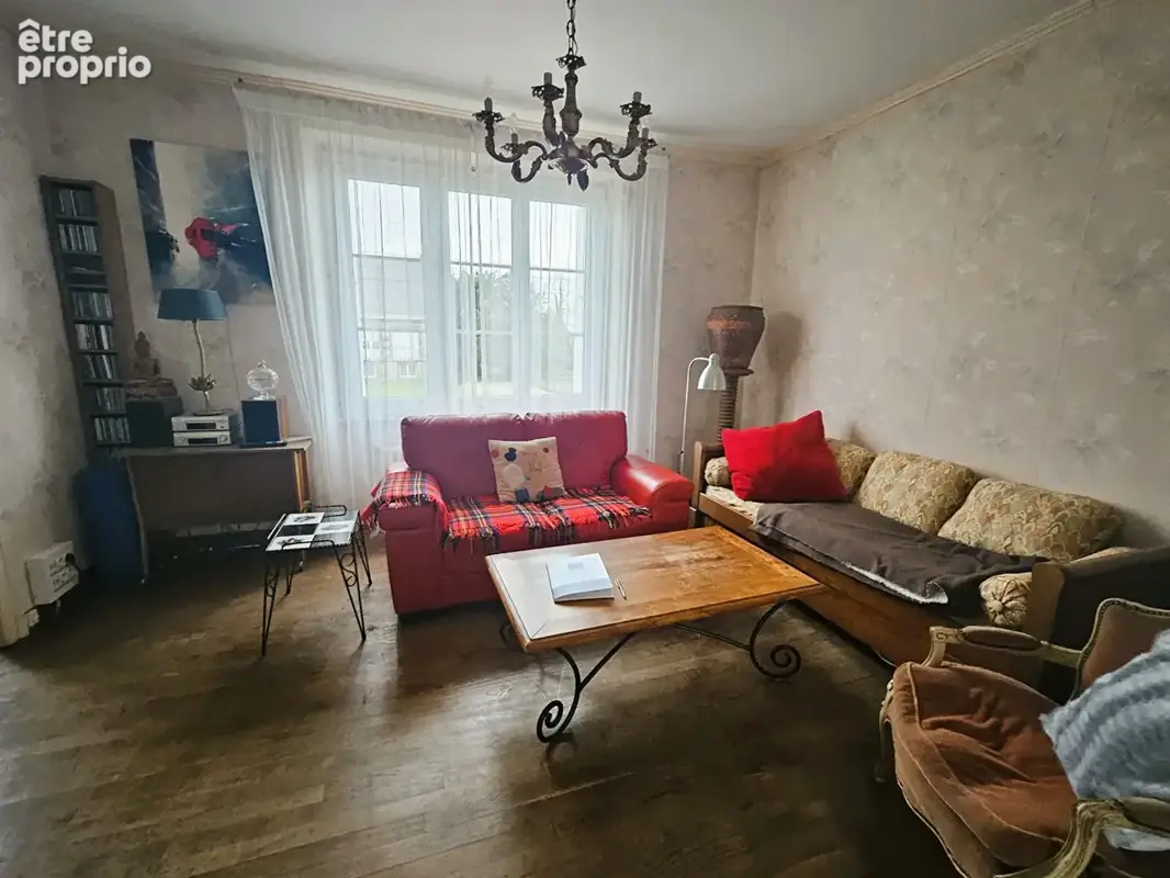 Plelan le Petit Bourg : Maison indépendante en pierre avec atelier d'artiste, potentiel de développement et joli terrain constru - photo 9