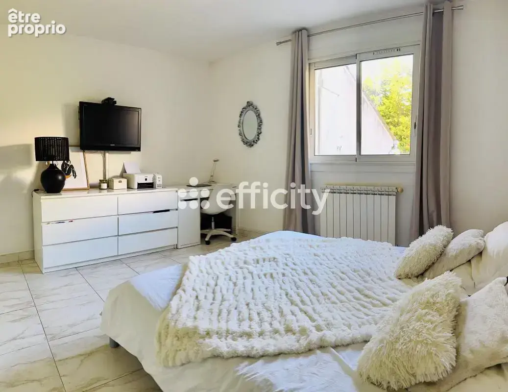 Maison 156 m² à Le Cres  - photo 4