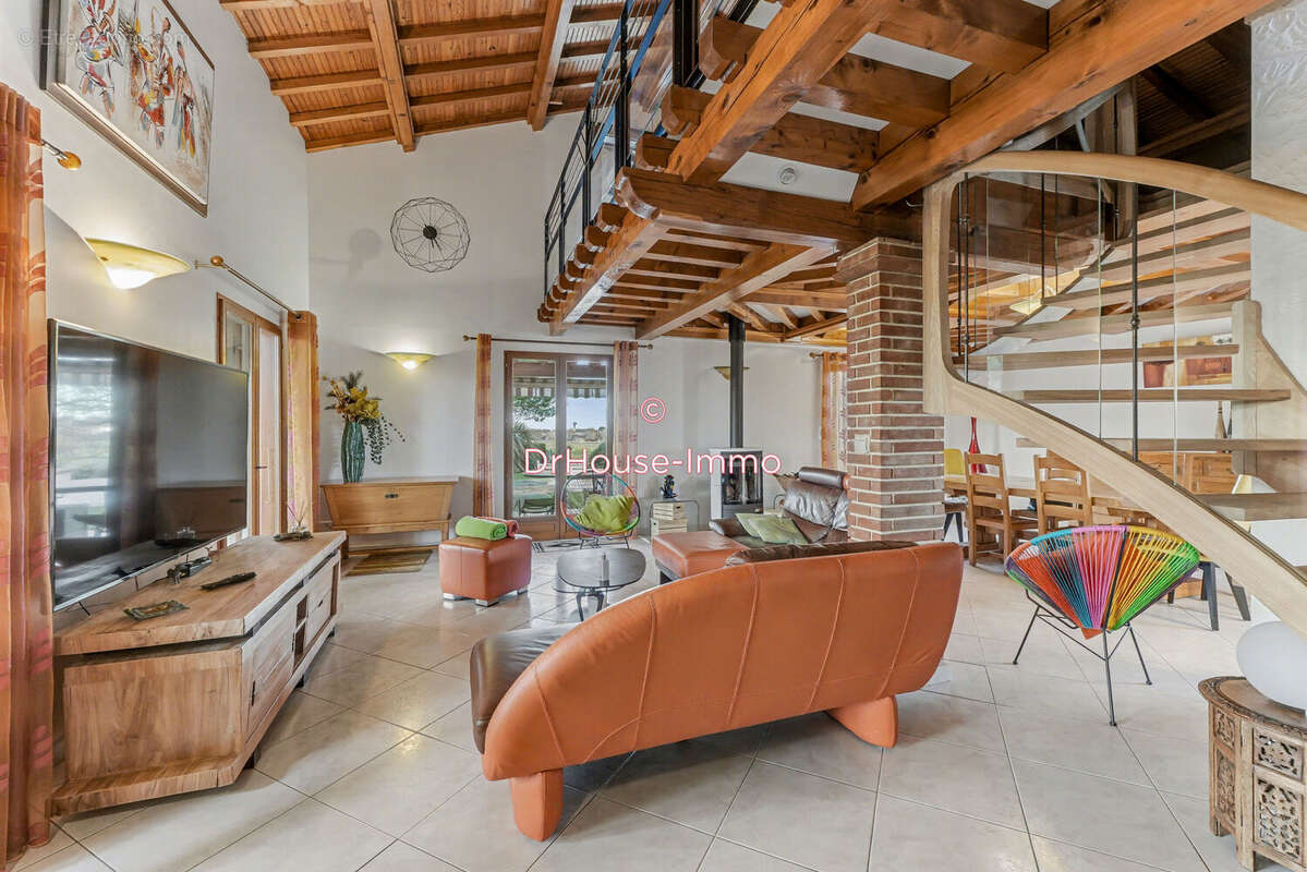 Maison à PECHBONNIEU