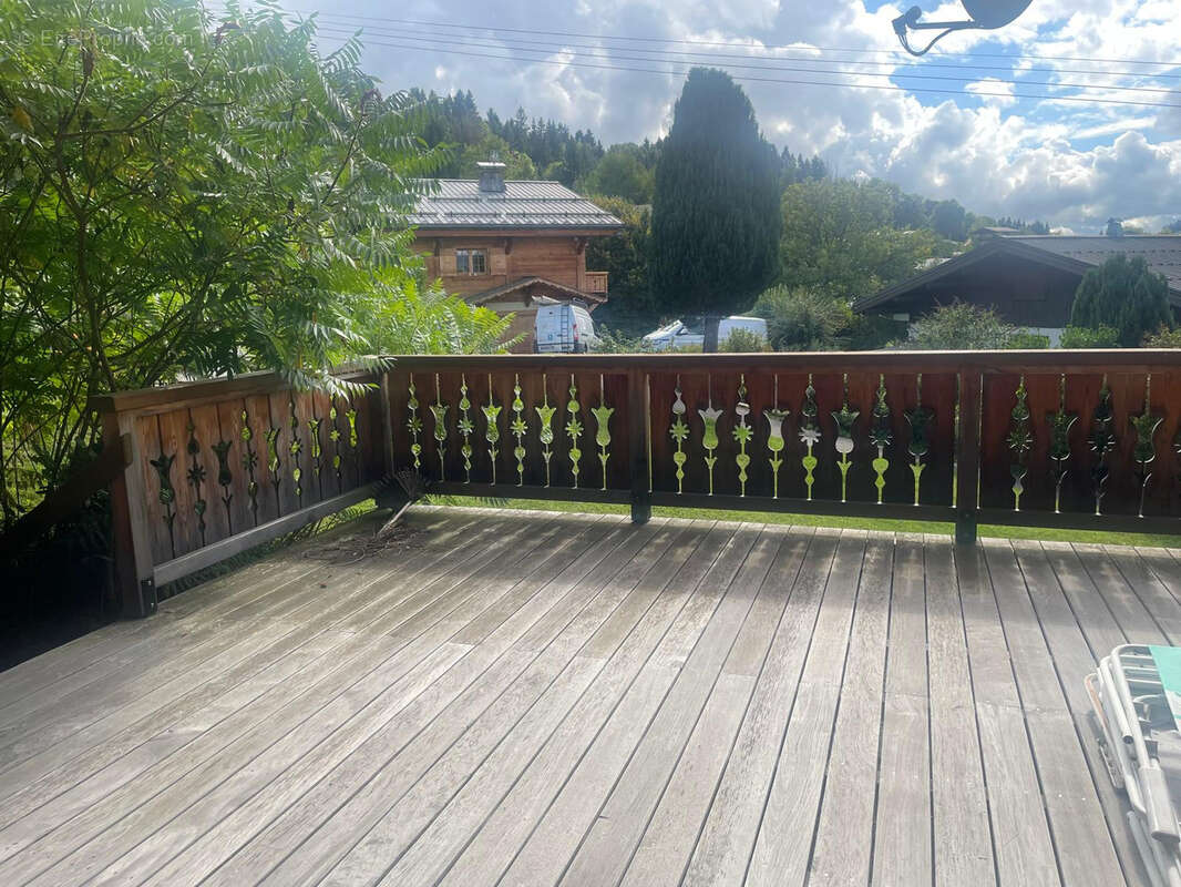 Maison à DEMI-QUARTIER