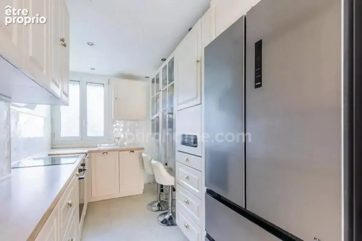 Appartement à vendre 5 pièces, 3 chambres, possible 4 chambres + cave - photo 5