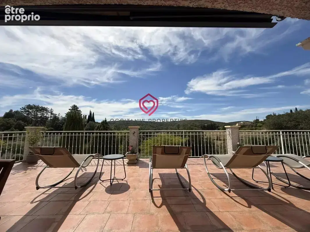 Magnifique maison avec un beau terrain, piscine et garage - photo 13