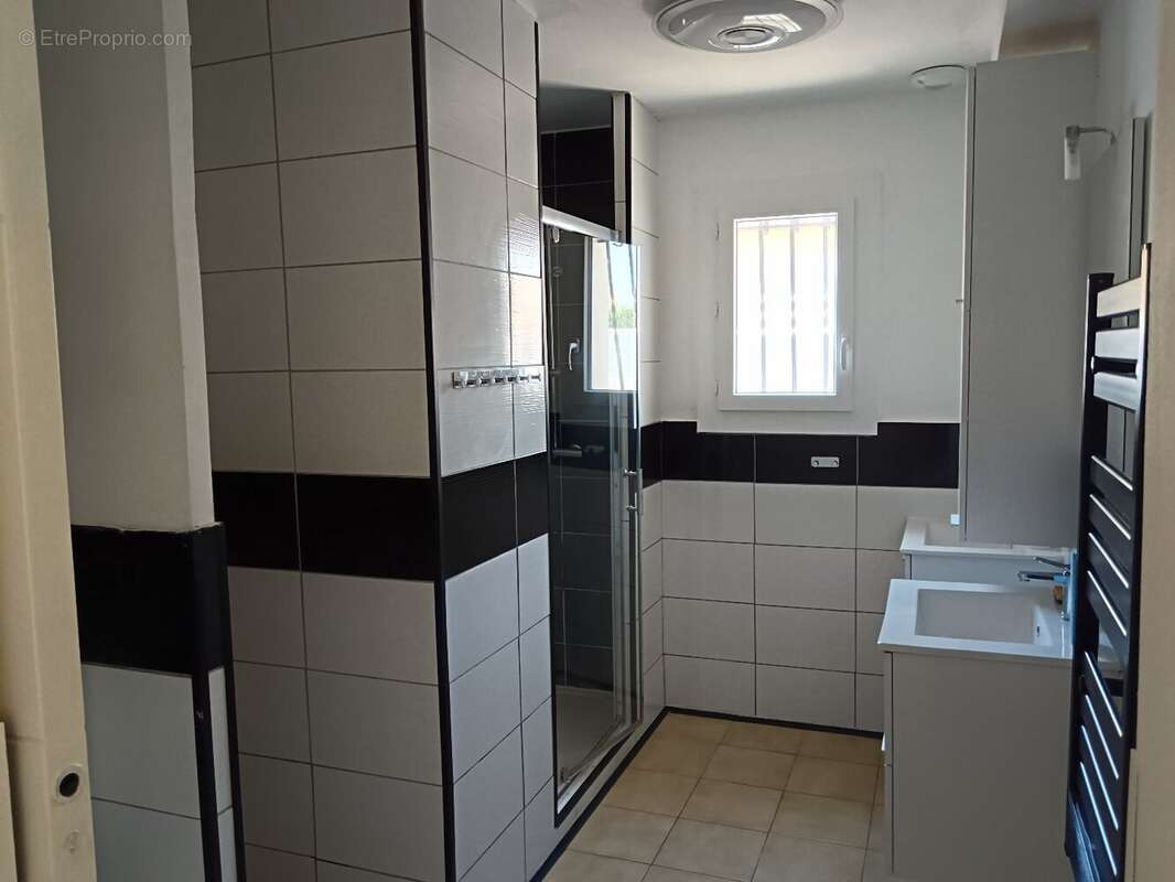 Montady  Villa de plain-pied 4 chambres avec jardin piscinable - photo 5