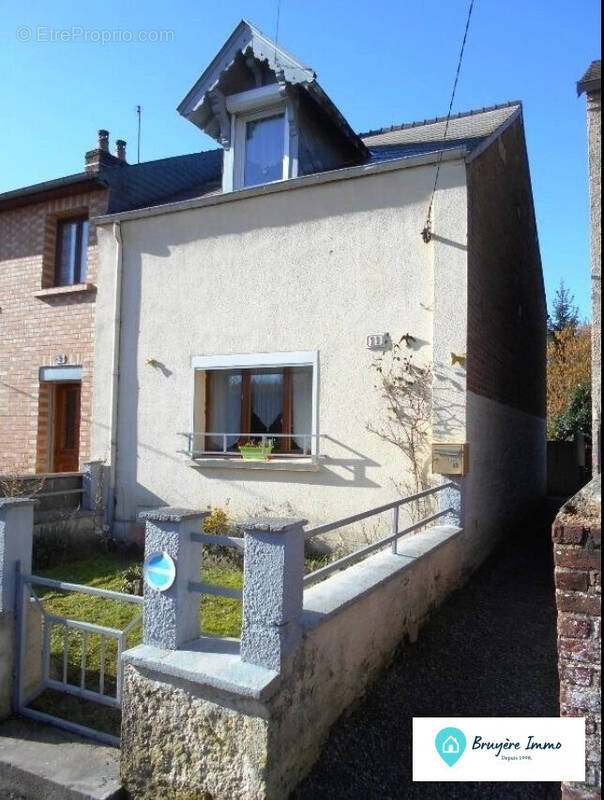 Maison à HIRSON