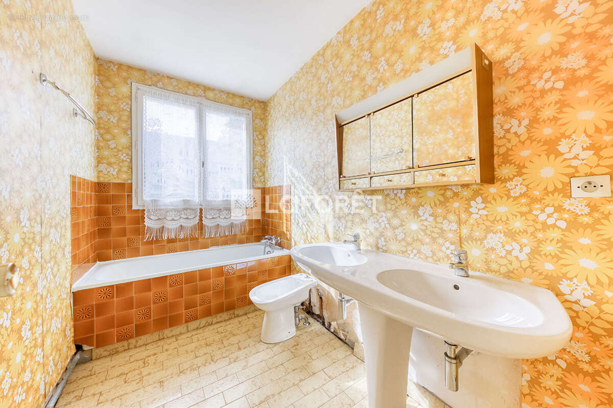 Maison à LA QUEUE-EN-BRIE