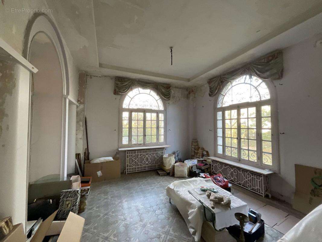 Maison à LA CELLE-SAINT-CLOUD