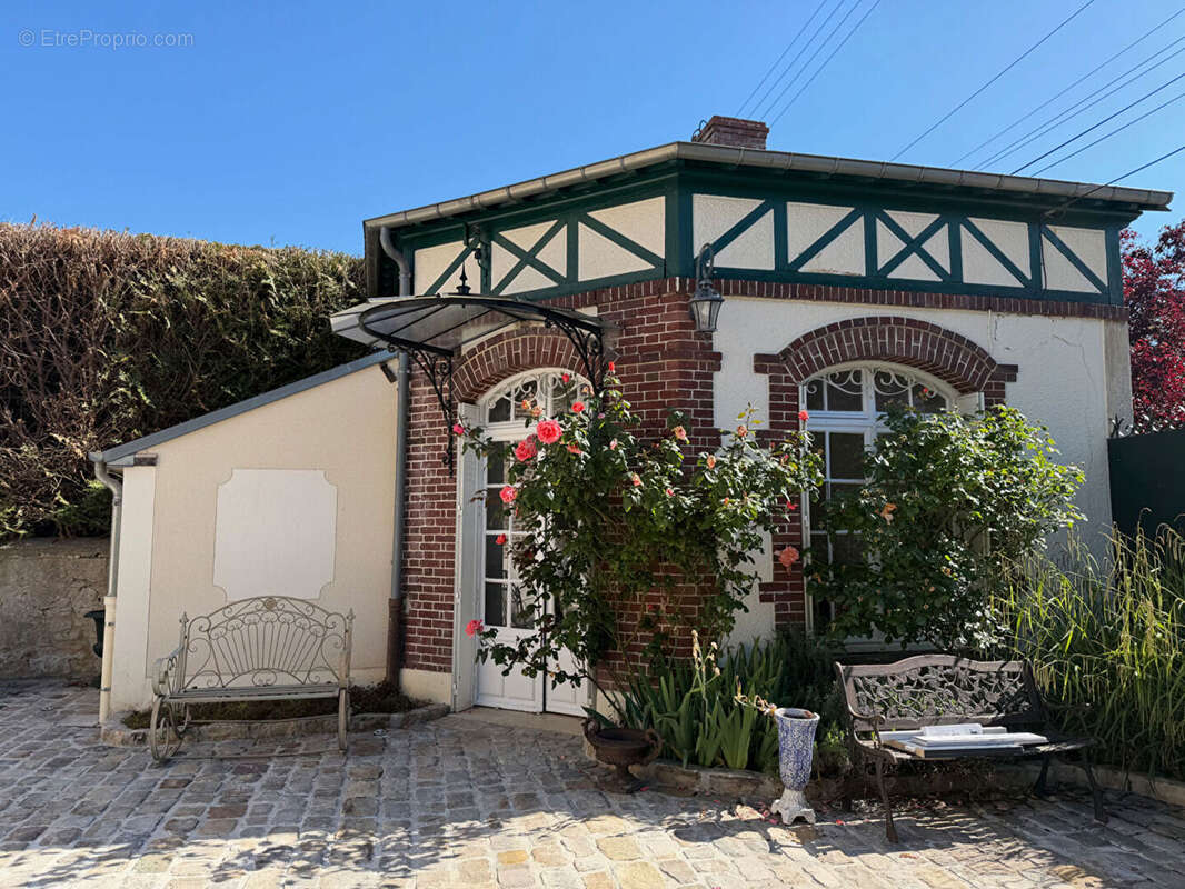 Maison à SENLIS