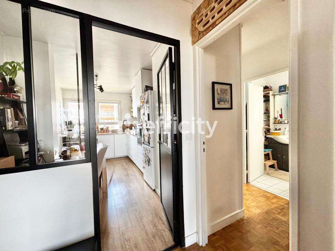 Appartement à ASNIERES-SUR-SEINE