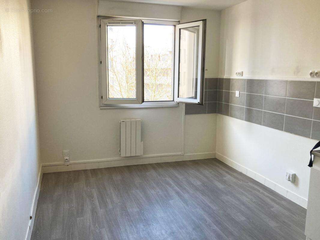 Appartement à LYON-9E