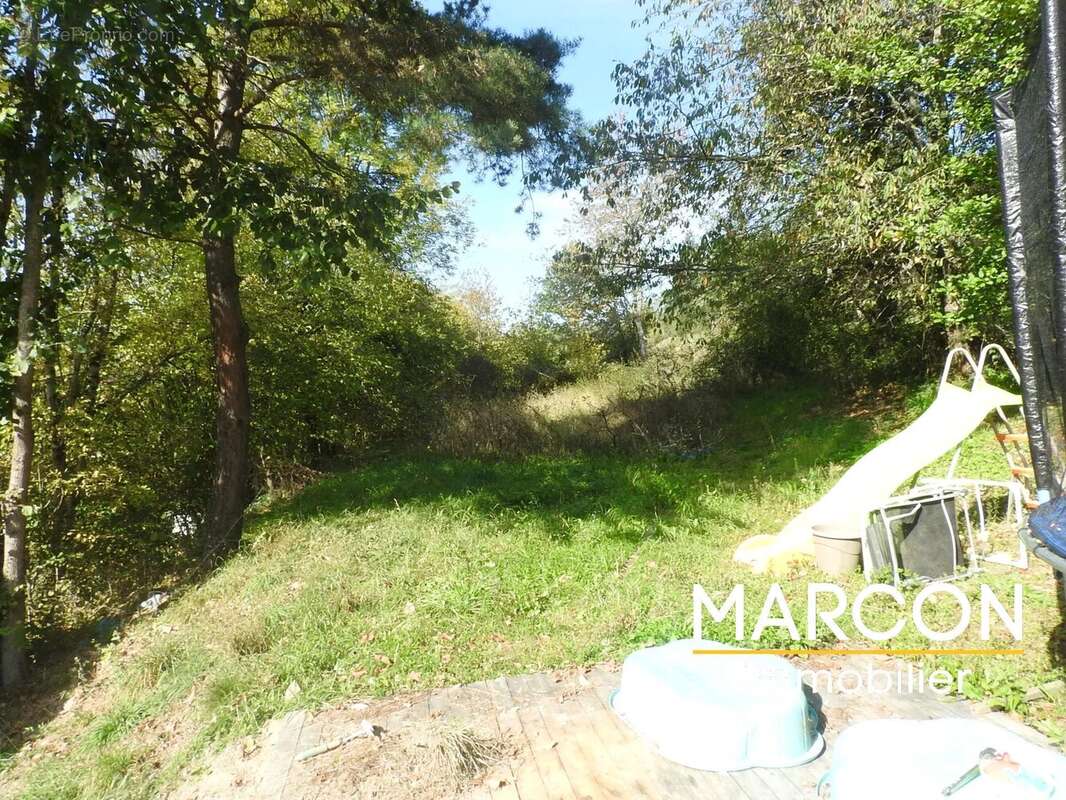 Maison à MOUTIER-ROZEILLE