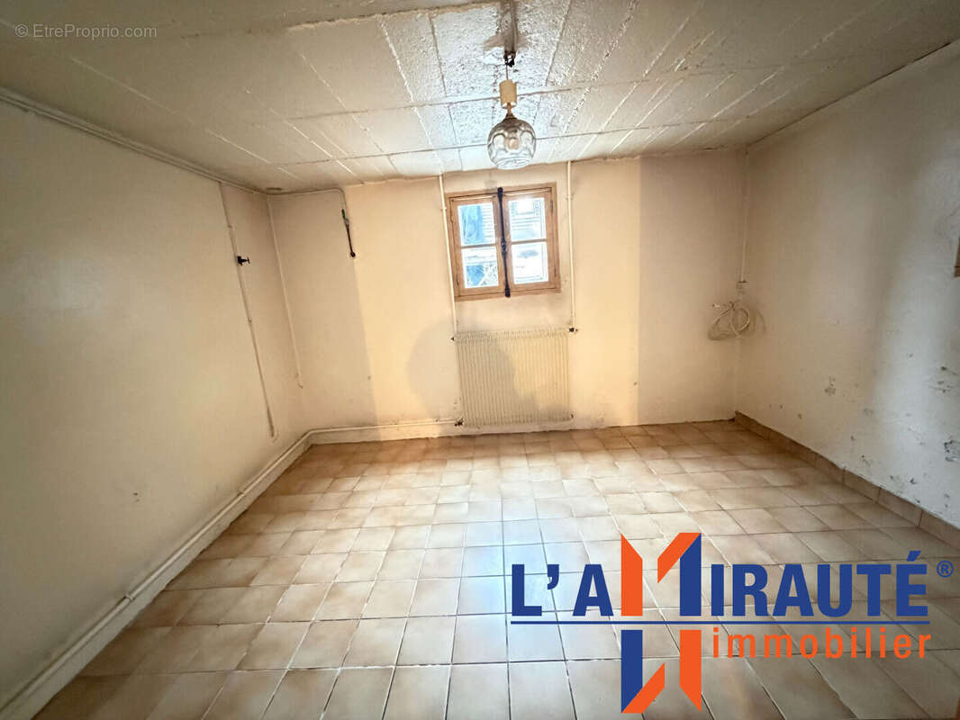 Maison à SARTROUVILLE