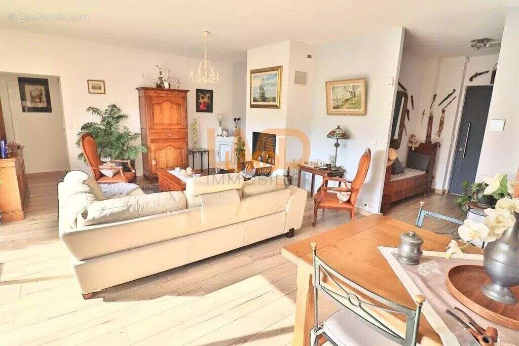 Maison à LE LUC