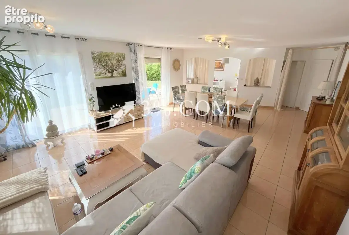 MAISON T7 Plain-pied 175,26 m2 + Garage 18 m2 / Terrain 1 00 - photo 2