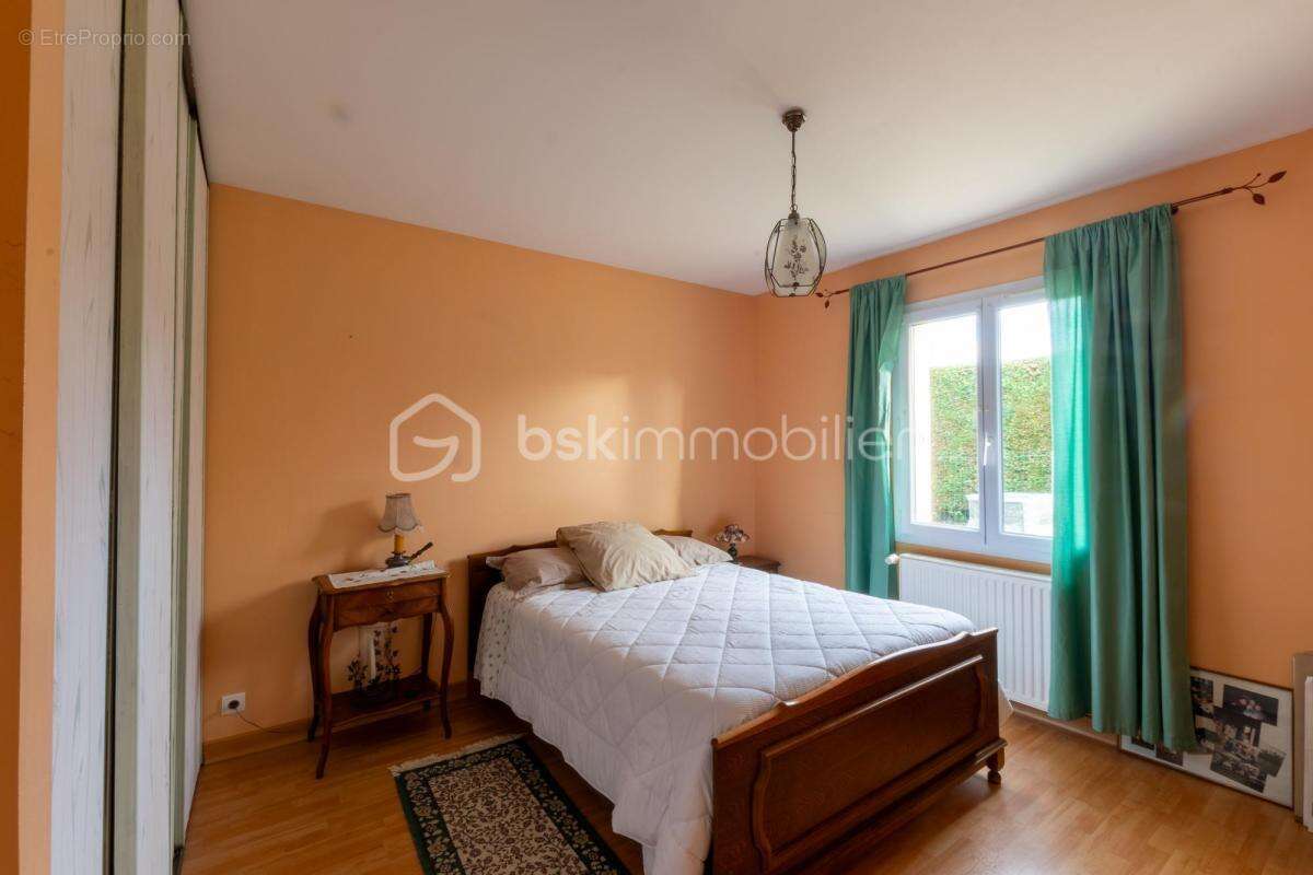 Maison à DAMPIERRE-EN-BURLY