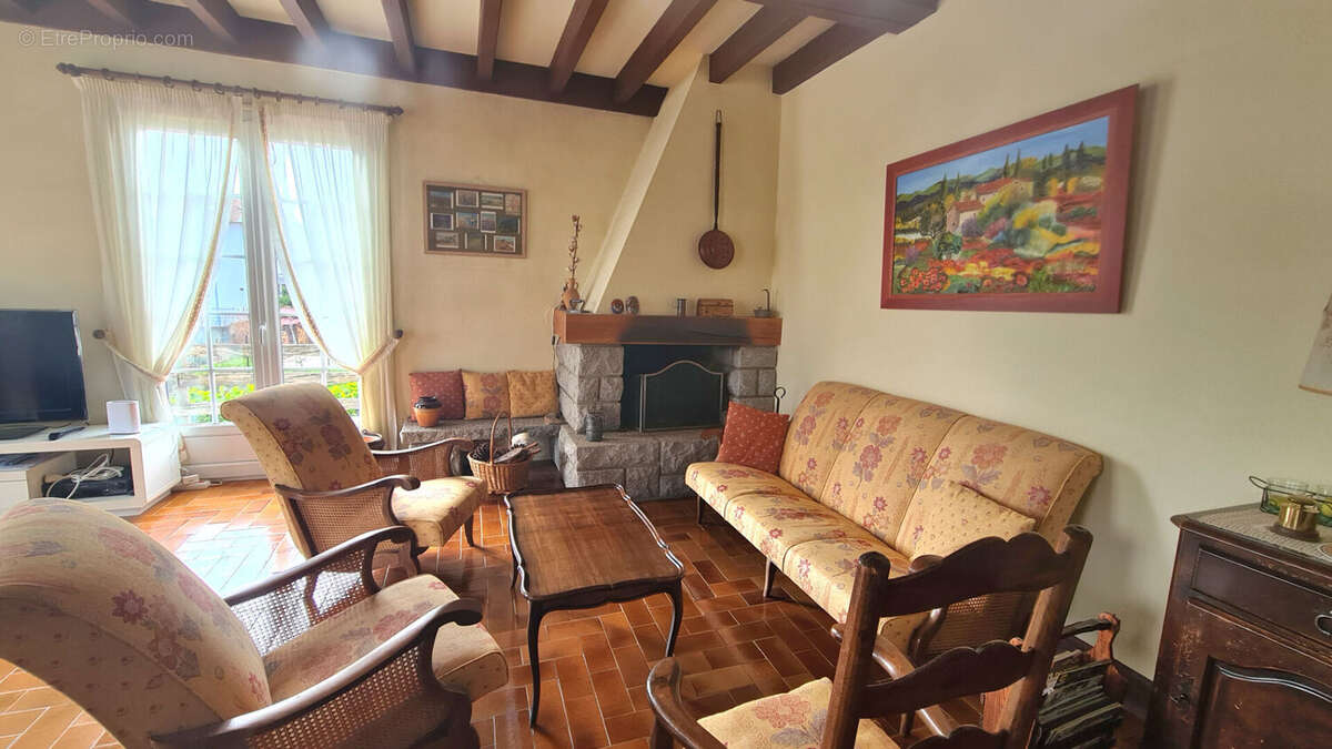 Maison à LA TALAUDIERE