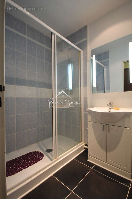 Appartement type 3 de 71 m2 avec balcon et places de parking - photo 10