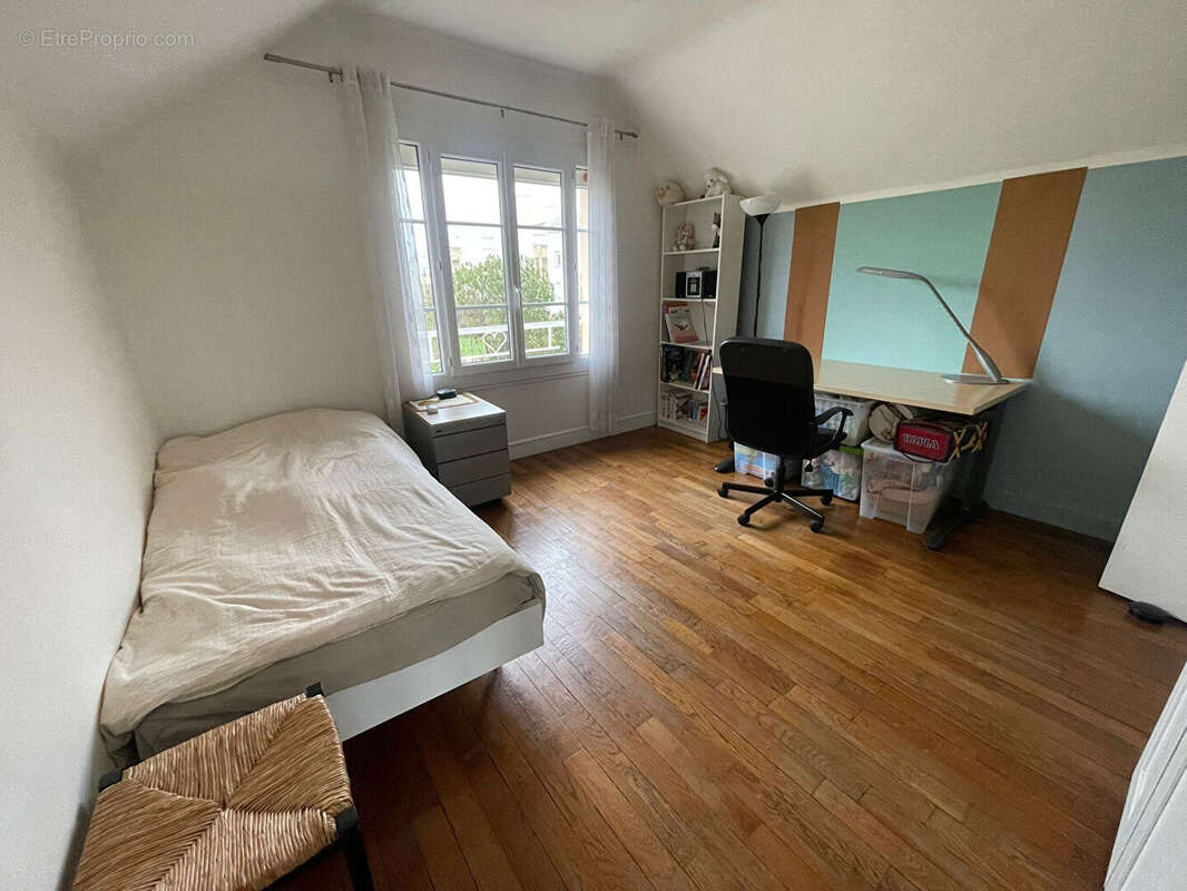 Maison à SARTROUVILLE