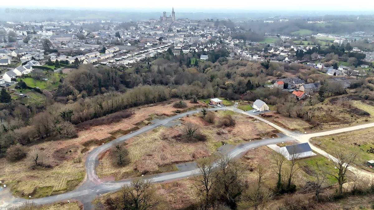 Terrain à COUTANCES