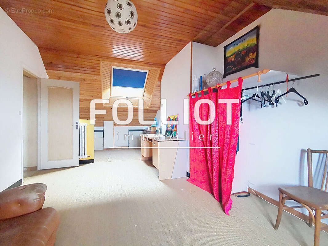 Maison à JULLOUVILLE