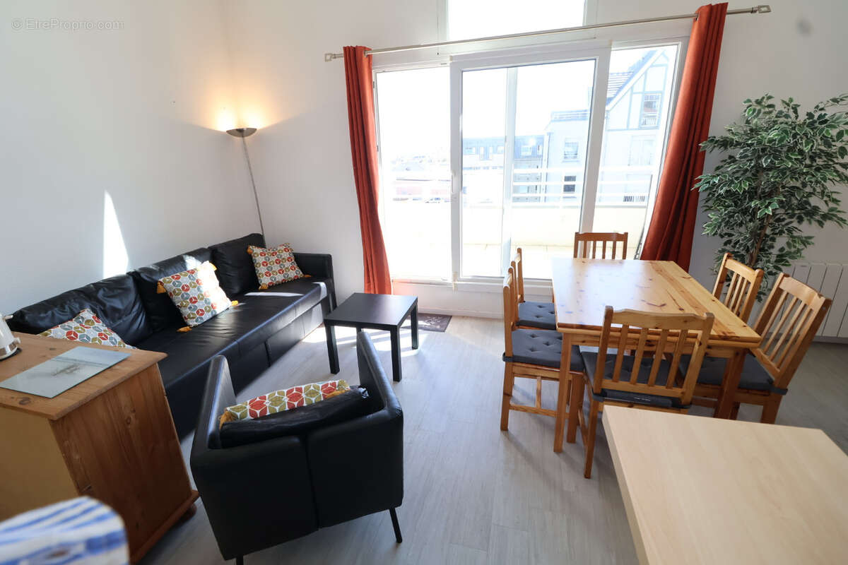 A proximité immédiate de la plage à BERCK-SUR-MER superbe 4 pièces en duplex avec 3ch 2sdb et parking souterra - photo 8