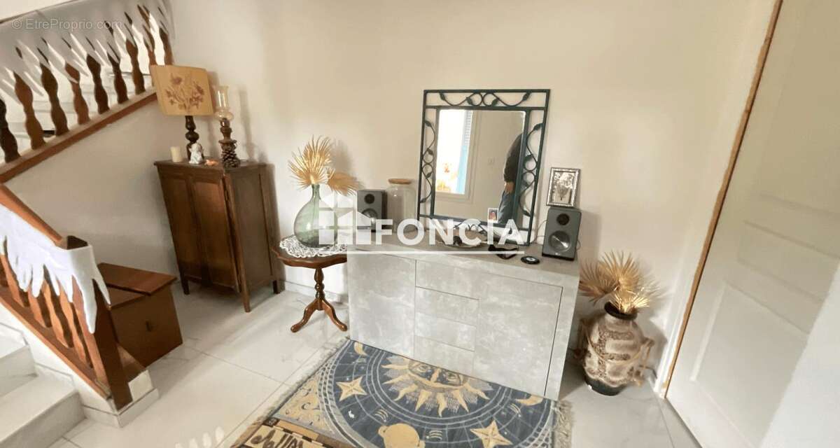 Appartement à LE ROVE