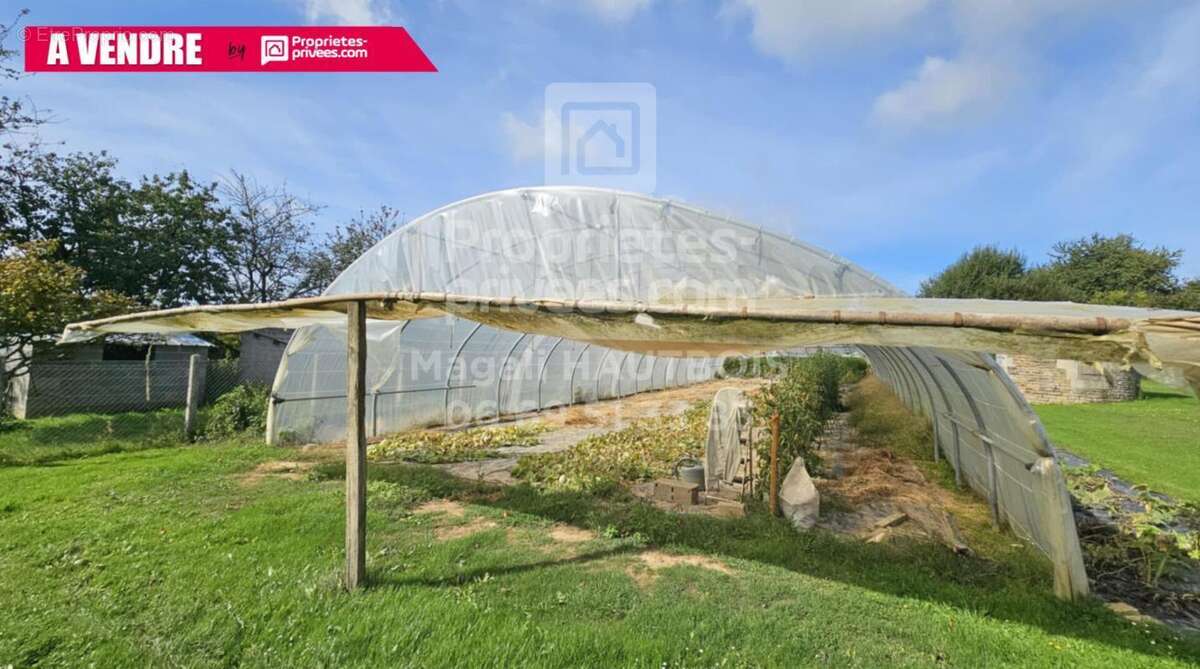 Maison à SAINT-HILAIRE-DU-HARCOUET