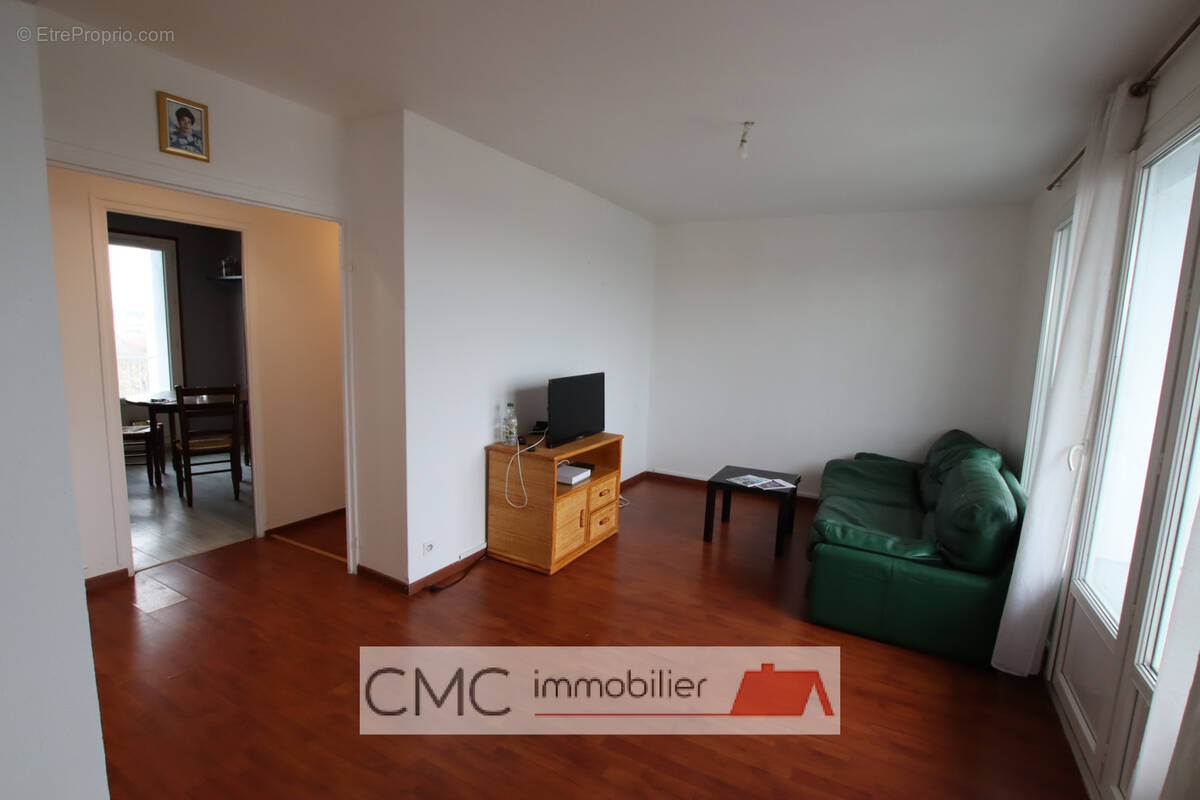 Appartement à LUCE