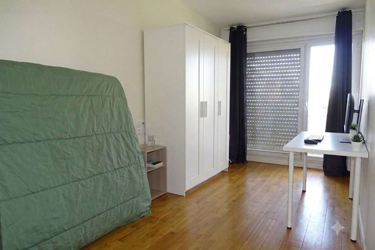 Appartement 88 m² à Creteil  - photo 2
