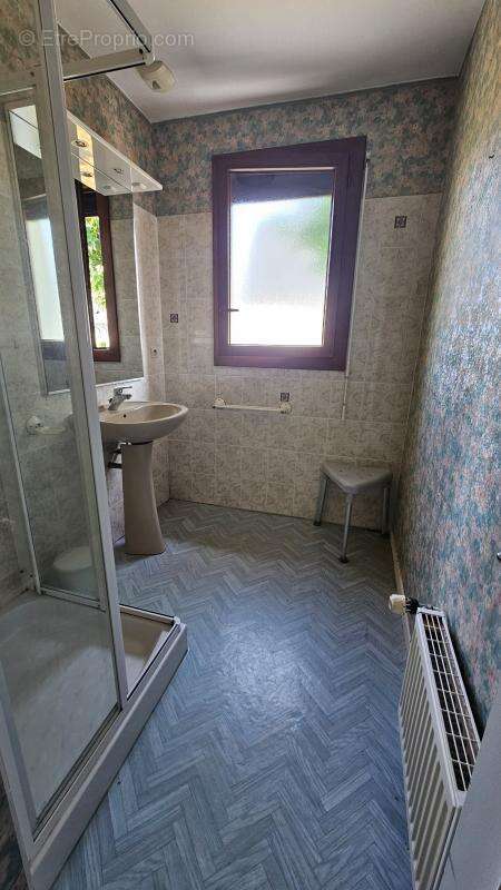 Maison 72 m² à Canisy  - photo 6