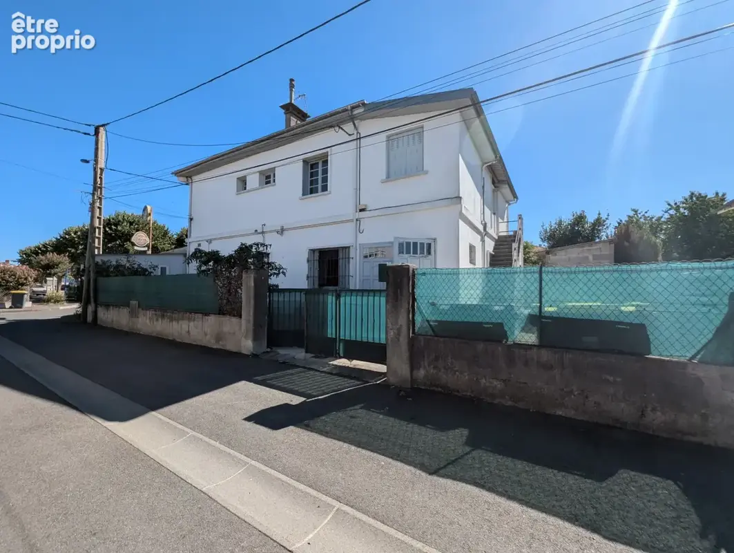 Appartement à AUREILHAN