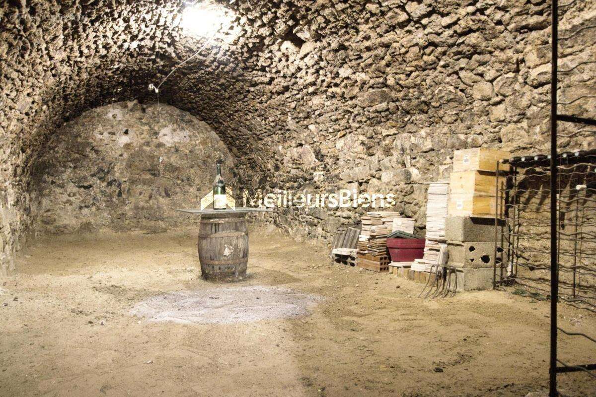 Commerce à MONTLHERY