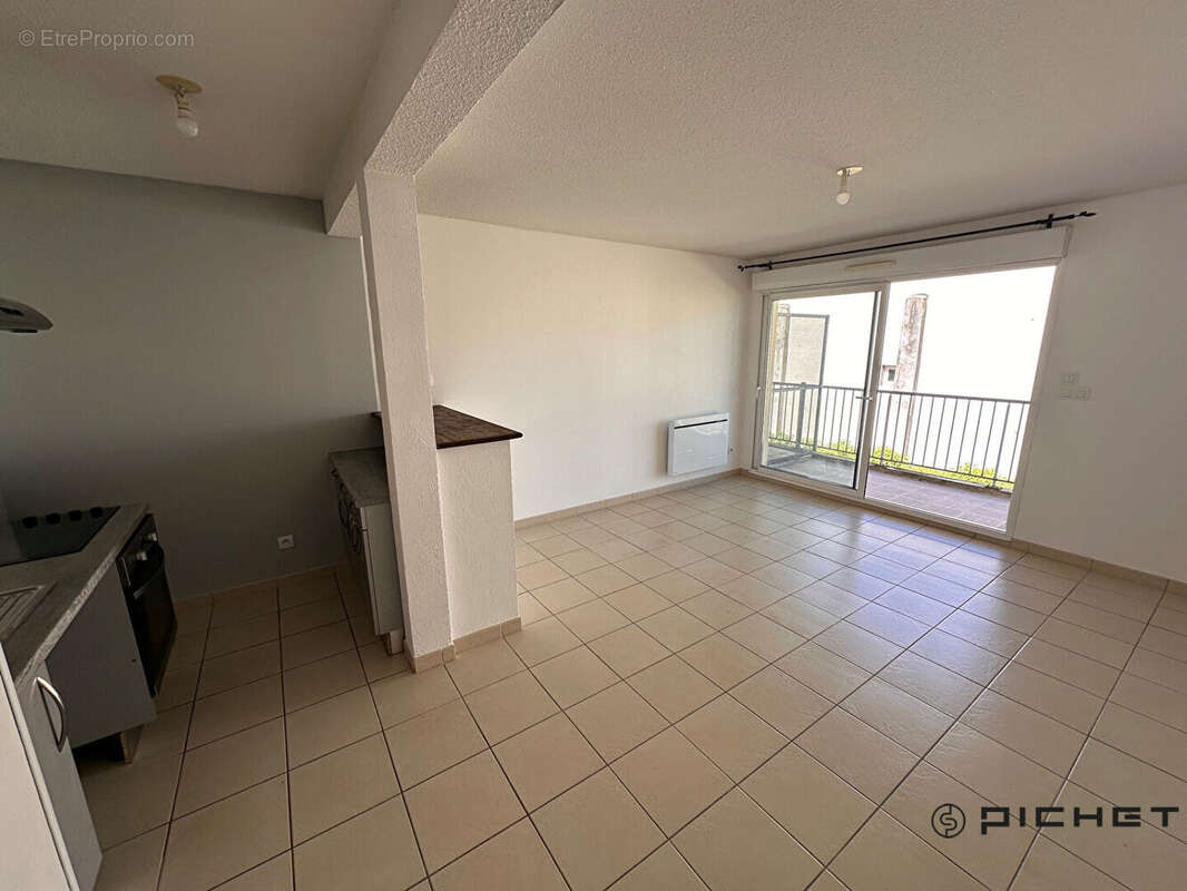 Appartement T3 avec terrasse et parking - Résidence recherchée - photo 2