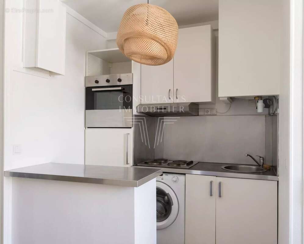 Appartement à PARIS-7E