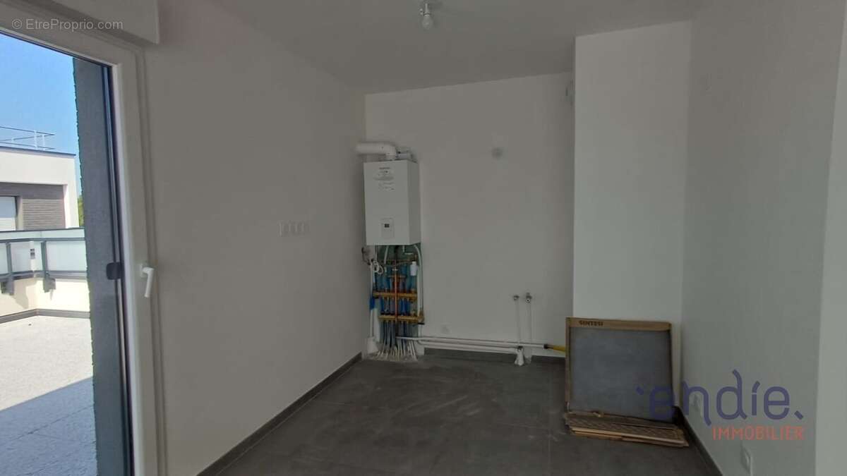 RESPIR'IMMO Altkirch by Endie vous propose ce superbe appartement 4 pièces en attique avec une terrasse exceptionnelle de 79 m²  - photo 3
