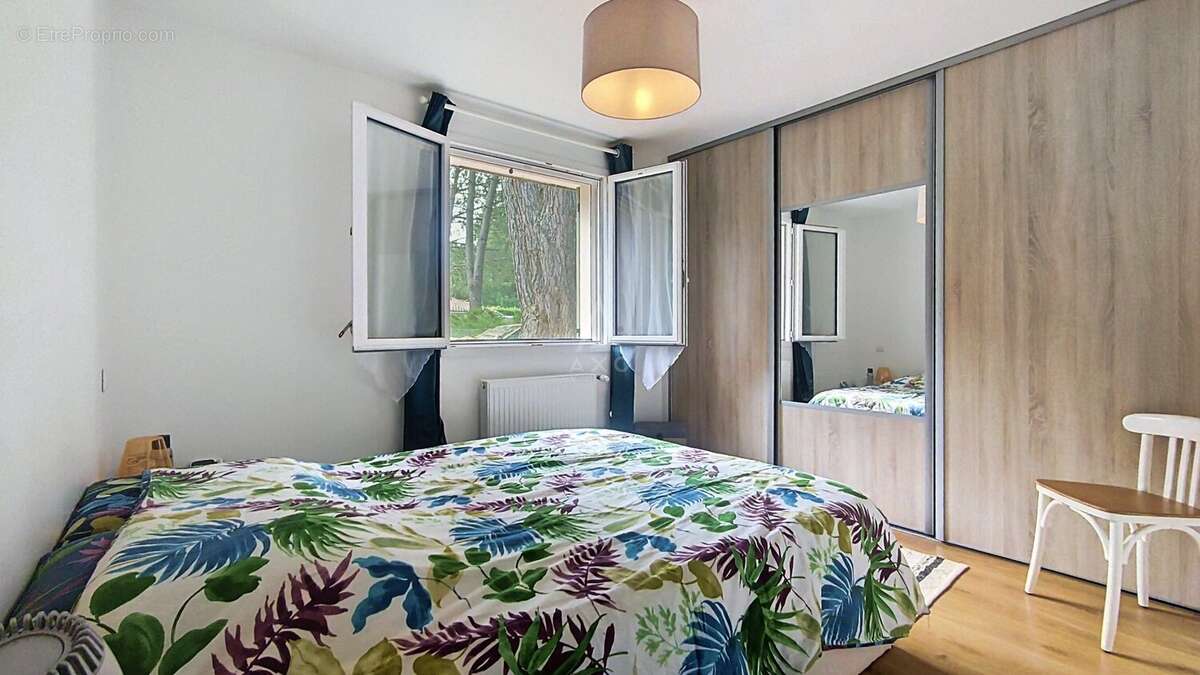 Maison rénovée de 97m2 de plain-pied avec grand terrain arboré à LABRIT - photo 12