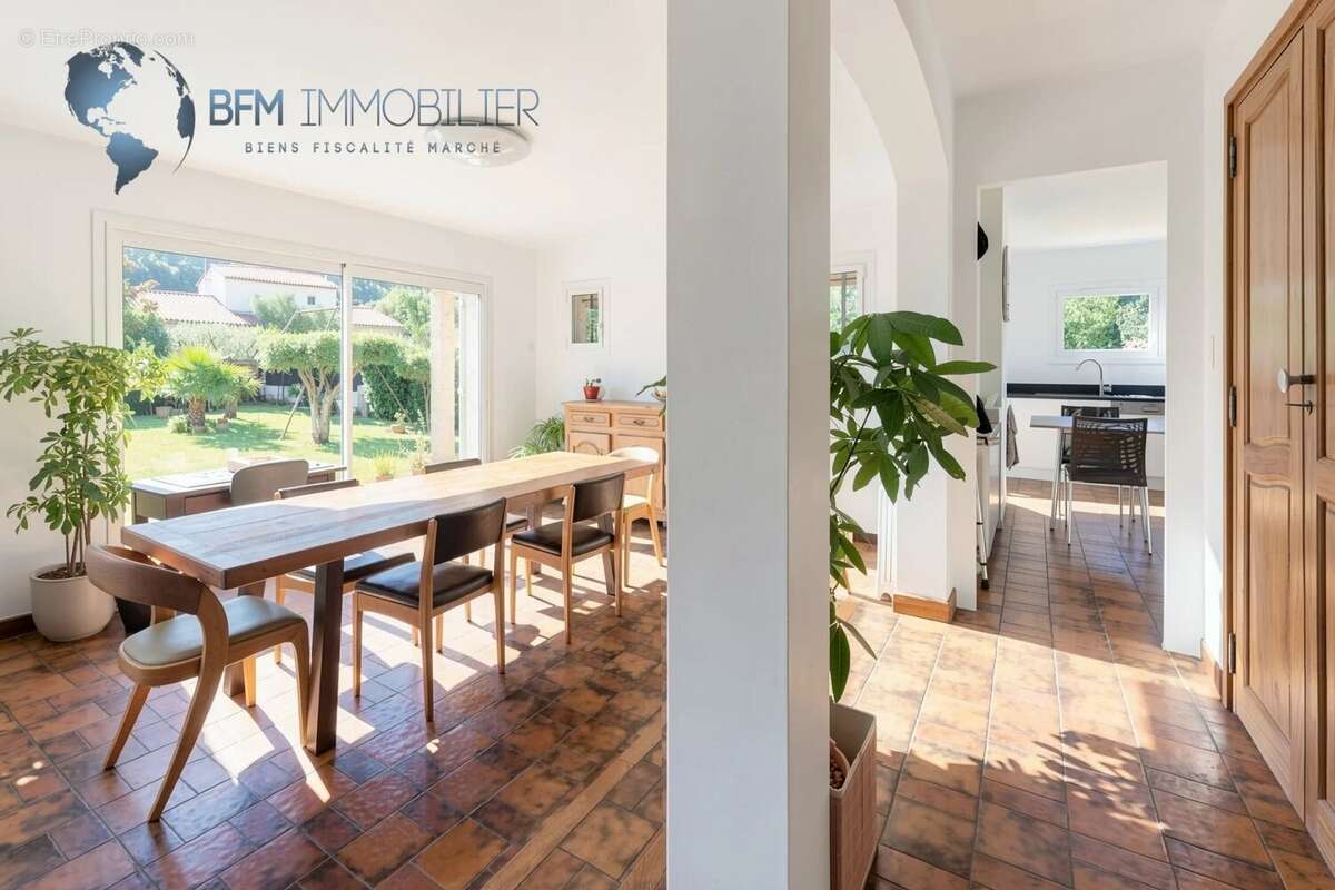 Maison à CHATEAUNEUF-LES-MARTIGUES