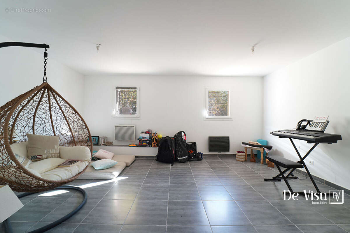 Maison à SAINT-JEAN-DE-VEDAS