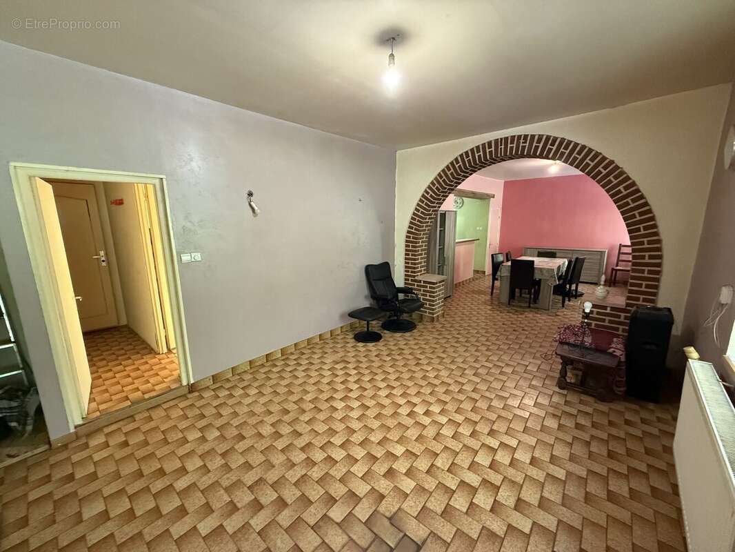 Maison à COUSOLRE
